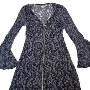 VENUS Elegant Black and Blue Lace Top